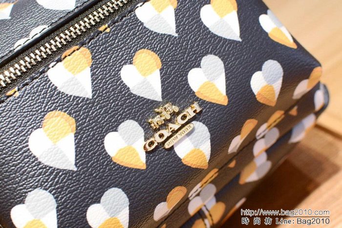 COACH蔻馳 25915 愛心款迷你背包 潮流時尚兼實用 出門出遊 必備單品 小巧可愛款  Chz1134
